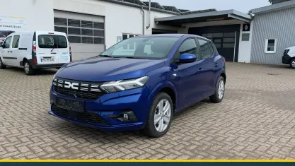 Używany Dacia Sandero Expression 91 KM (66 kW) 2023 Niebieski Hatchback