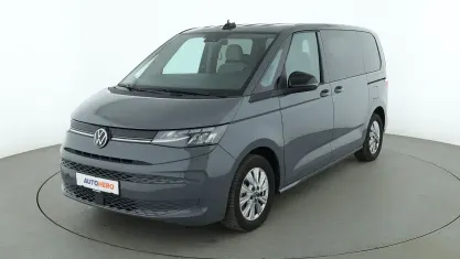 Gebraucht VW Multivan Life 218 PS (160 kW) 2023 Grau Van / Kleinbus