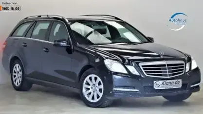 Gebraucht Mercedes E220 170 PS (125 kW) 2012 Schwarz  unilack Kombi