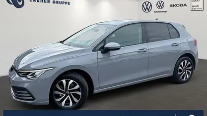 Gebraucht VW Golf VIII Active 131 PS (96 kW) 2023 Mondsteingrau Limousine