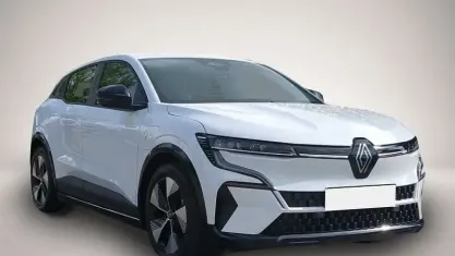 Gebraucht Renault Megane E-Tech Equilibre 96 kW (131 PS) 2022 Weiß Limousine