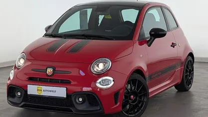 Gebraucht Abarth 695 179 PS (131 kW) 2022 Rot Kleinwagen