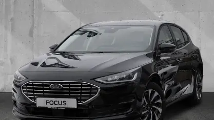 Neu Ford Focus Titanium 125 PS (91 kW) 2026 Agate black metallic Limousine