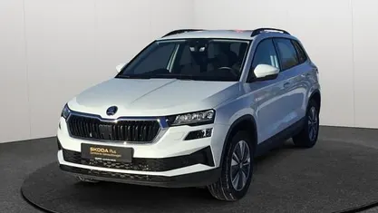 Weiss Gebraucht 2023 Skoda Karoq Ambition SUV | 31.422 € (Fairer Preis)