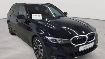 Schwarz uni Gebraucht 2023 BMW 320 Sport Line Kombi | 22.290 € (Fairer Preis)