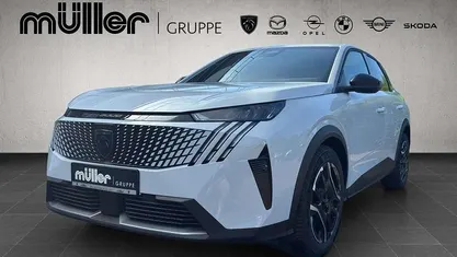 Okenit weiss Gebraucht 2025 Peugeot e-3008 Allure SUV | 47.350 € (Fairer Preis)