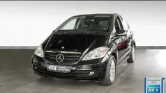 Gebraucht 2024 Mercedes A180 Progressive Limousine | 29.450 € (Fairer Preis)
