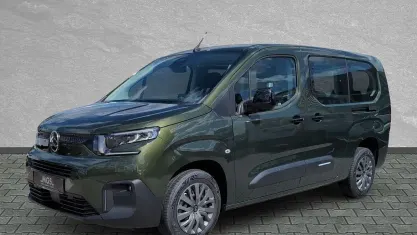 Neu Citroën Berlingo 131 PS (96 kW) 2026 Sirkkagrün Van / Kleinbus