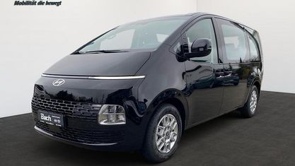 Używany Hyundai Staria Trend 226 KM (166 kW) 2025 Czarny Minivan