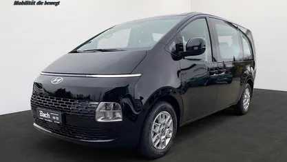 Schwarz Gebraucht 2025 Hyundai Staria Trend Van / Kleinbus | 45.780 € (Superpreis)
