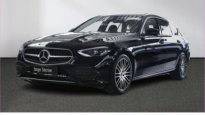 Gebraucht Mercedes C180 Avantgarde 170 PS (125 kW) 2023 Unilack schwarz Kombi