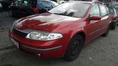 Rot Gebraucht 2003 Renault Laguna GrandTour Expression Kombi | 788 € (Superpreis)
