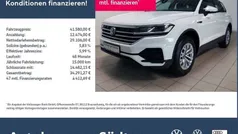 Pure white Gebraucht 2022 VW Touareg Basis SUV | 41.580 € (Superpreis)