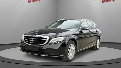 Gebraucht Mercedes C200 160 PS (117 kW) 2018 Obsidianschwarz metalliclack Kombi
