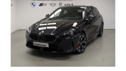 Gebraucht BMW 120 M Sport 170 PS (125 kW) 2025 Saphirschwarz Kleinwagen