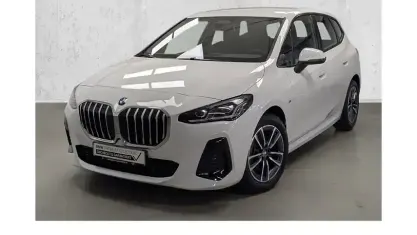 Gebraucht BMW 220 Performance 163 PS (119 kW) 2025 Weiß Van / Kleinbus