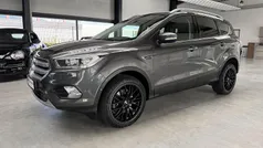 Grau Gebraucht 2017 Ford Kuga Titanium SUV | 16.940 € (Fairer Preis)