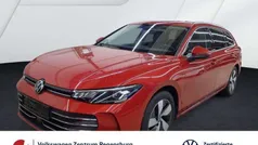 Rot (chillirot) Gebraucht 2024 VW Passat Business Kombi | 33.470 € (Guter Preis)