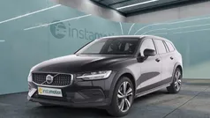 Schwarz Gebraucht 2023 Volvo V60 CC Plus Kombi | 40.640 € (Fairer Preis)