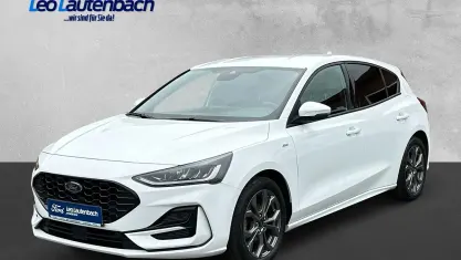 Gebraucht Ford Focus ST-Line 125 PS (91 kW) 2022 Frostweiß Limousine