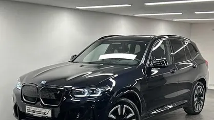 Schwarz Gebraucht 2022 BMW iX3 Impressive SUV | 42.890 € (Fairer Preis)