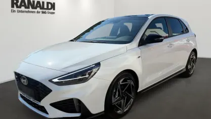 Neu Hyundai i30 N Line 150 PS (110 kW) 2026 Mic (weiss Limousine