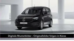 Schwarz Gebraucht 2023 Mercedes EQT200 Van / Kleinbus | 27.850 € (Fairer Preis)