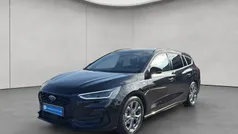 Agate black metallic Gebraucht 2023 Ford Focus ST-Line Kombi | 26.750 € (Fairer Preis)