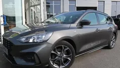 Magneticgrau (metallic) Gebraucht 2020 Ford Focus ST-Line Kombi | 17.450 € (Fairer Preis)