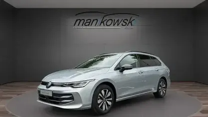 Gebraucht VW Golf VIII Goal 150 PS (110 kW) 2025 Silber Kombi