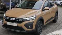 Safaribeige metallic Neu 2024 Dacia Sandero Expression Kleinwagen | 18.415 € (Fairer Preis)