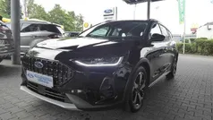 Obsidianschwarz metallic (metallic) Gebraucht 2024 Ford Focus Active X Kombi | 28.890 € (Fairer Preis)