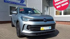 Oyster silver Neu 2025 VW Tiguan Elegance SUV | 41.490 € (Fairer Preis)