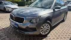 Graphitegrau metallic Gebraucht 2024 Skoda Kamiq Selection SUV | 24.990 € (Fairer Preis)