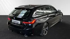 Saphirschwarz metallic Gebraucht 2024 BMW 330 M Sport Kombi | 40.600 € (Superpreis)