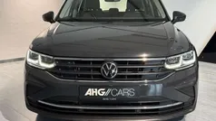 Grau Gebraucht 2022 VW Tiguan Life SUV | 23.999 € (Fairer Preis)
