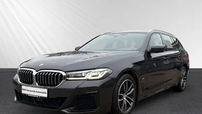 Gebraucht BMW 520 M Sport 190 PS (139 kW) 2022 Grau Kombi