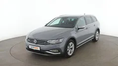 Grau Gebraucht 2022 VW Passat Alltrack Kombi | 34.590 € (Fairer Preis)