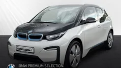 Blau Gebraucht 2022 BMW i3 Comfort Edition Kleinwagen | 20.690 € (Fairer Preis)