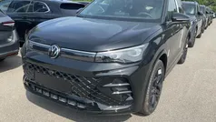 Grenadillschwarz metallic Neu 2025 VW Tiguan R-line SUV | 57.445 € (Fairer Preis)