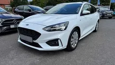 Weiß (frostweiß) Gebraucht 2022 Ford Focus ST-Line X Limousine | 21.888 € (Fairer Preis)