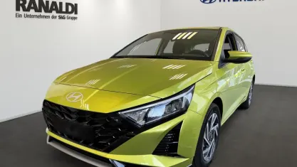 Gebraucht Hyundai i20 Trend 90 PS (66 kW) 2026 Met (gelb Kleinwagen