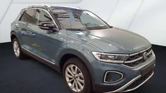 Petroleum blue schwarz Gebraucht 2024 VW T-Roc Style SUV | 27.840 € (Guter Preis)