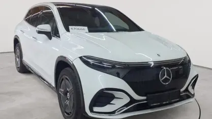 Gebraucht Mercedes EQS500 Premium 330 kW (449 PS) 2024 Manufaktur opalithweiß bright SUV