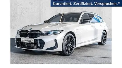 Gebraucht 2024 BMW 330e Performance Kombi | 43.440 € (Fairer Preis)