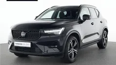 Onyx black / Gebraucht 2025 Volvo XC40 Ultra SUV | 39.490 € (Fairer Preis)