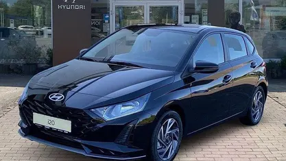 Gebraucht Hyundai i20 Trend 101 PS (74 kW) 2025 Phantom black Limousine