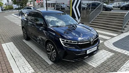 Nachtblau metallic (blau) (blau) Gebraucht 2023 Renault Espace Iconic Van / Kleinbus | 38.649 € (Fairer Preis)