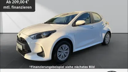 Gebraucht Toyota Yaris Hybrid Business Edition 116 PS (85 kW) 2024 Super (pure) white ii Kleinwagen