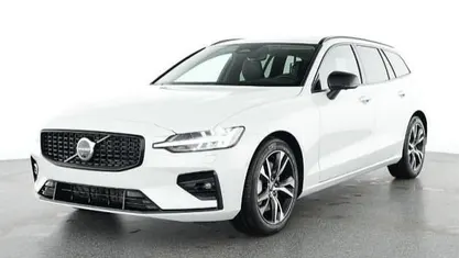 Gebraucht 2025 Volvo V60 Plus Kombi | 38.460 € (Fairer Preis)